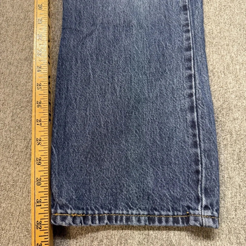levi's 565 33x32 dark wash jeans excellent condition regular fit